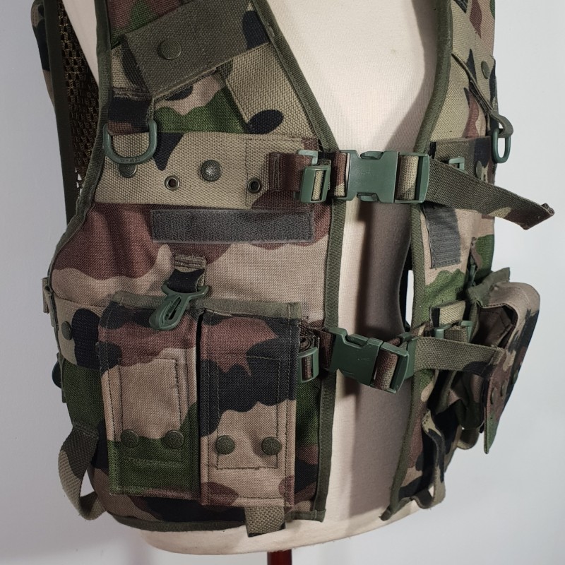 GILET D’ASSAUT FRANCAIS CAMOUFLAGE CENTRE EUROPE TAILLE GT FABRICATION SEYNTEX 2002